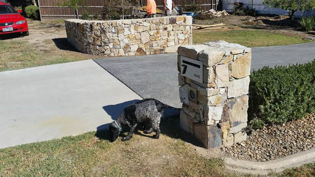 rock-letterbox-beside-driveway Melbourne Stonemasons | Dry Stone Walling | Call 0411 73 76 77