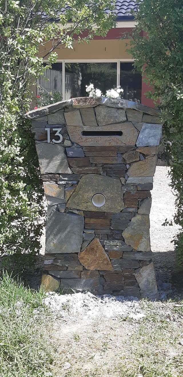 stone-letterbox Melbourne Stonemasons | Dry Stone Walling | Call 0411 73 76 77